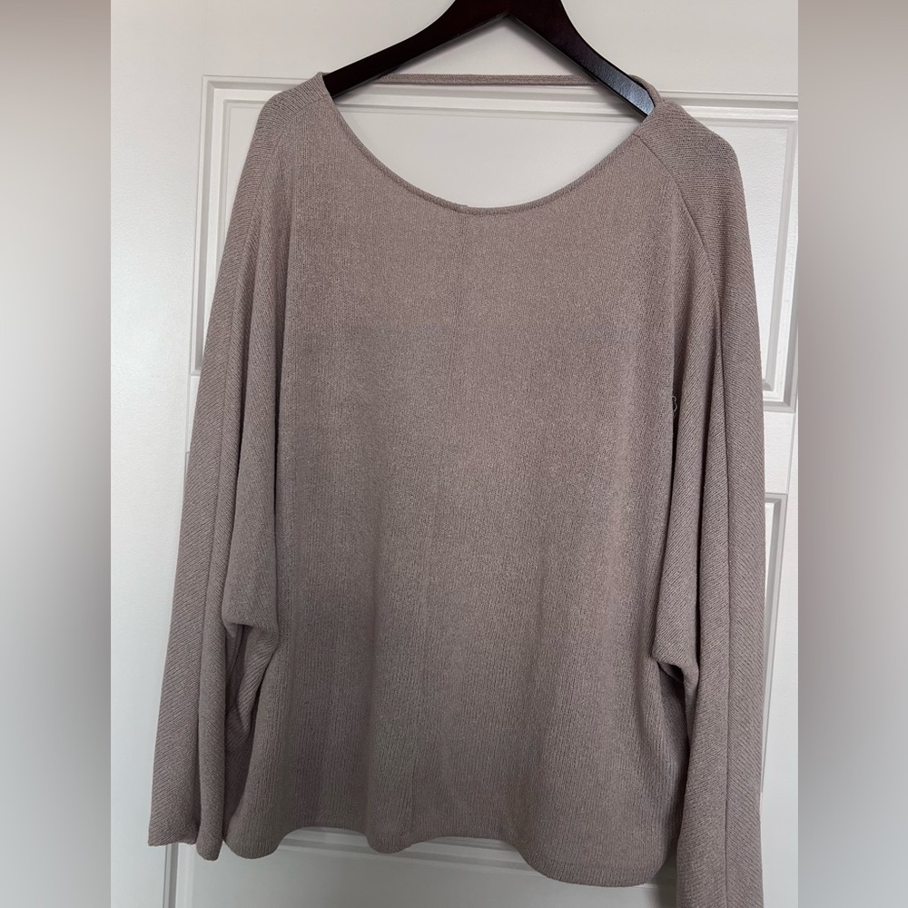 Open back summer sweater
